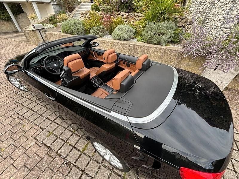 Gebraucht BMW 325 Cabriolet 218 PS (160 kW) 2009 Schwarz Cabrio