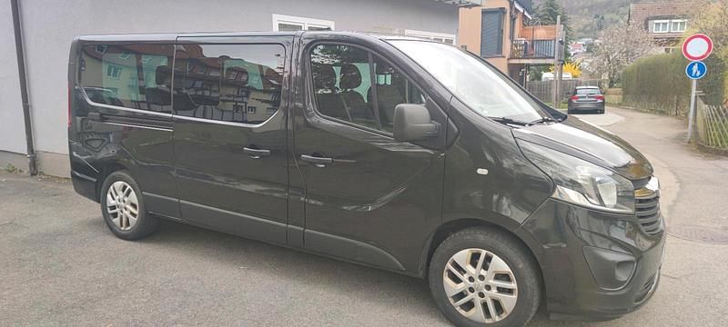 Gebraucht Opel Vivaro 125 PS (91 kW) 2015 Schwarz Van / Kleinbus