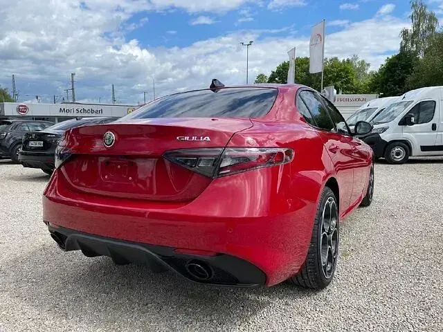 Neu Alfa Romeo Giulia Veloce 280 PS (205 kW) 2026 Rot Limousine