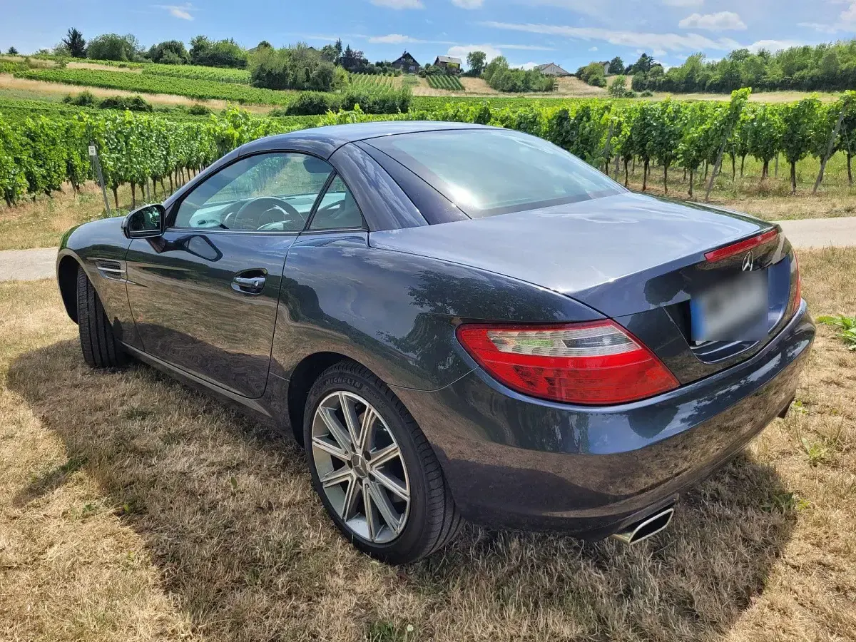 Gebraucht Mercedes SLK200 184 PS (135 kW) 2012 Grau Cabrio