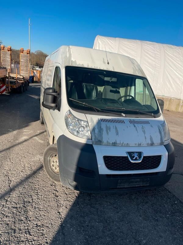 Weiß Gebraucht 2011 Peugeot Boxer Van | 2.999 € - Bild 1/4