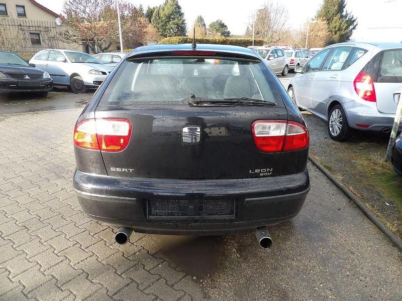 Gebraucht Seat Leon Sport 125 PS (91 kW) 2004 Schwarz Kleinwagen