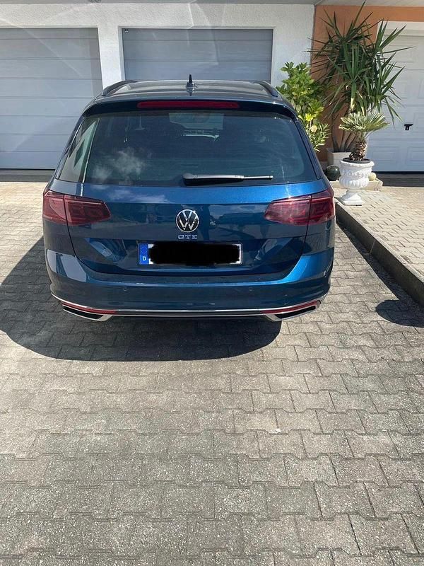 Gebraucht VW Passat GTE 218 PS (160 kW) 2020 Blau Kombi
