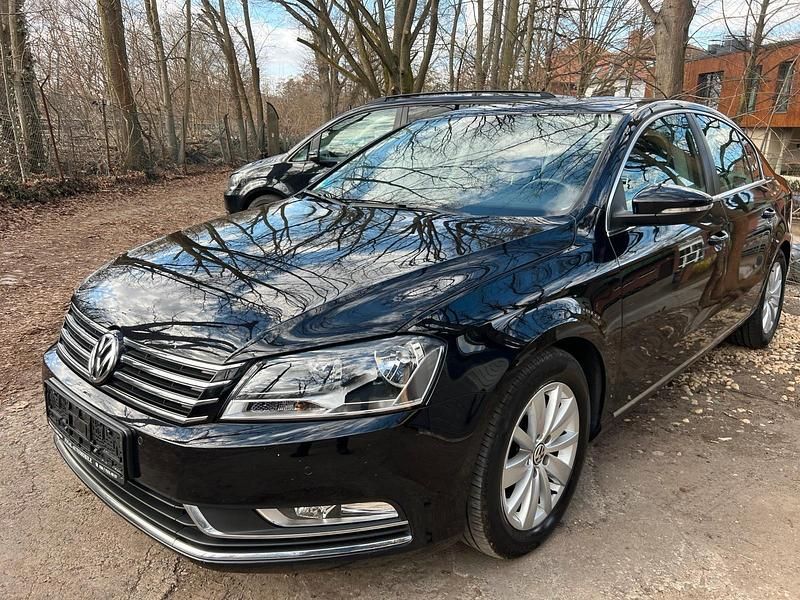 Gebraucht VW Passat Highline 160 PS (117 kW) 2012 Schwarz Limousine