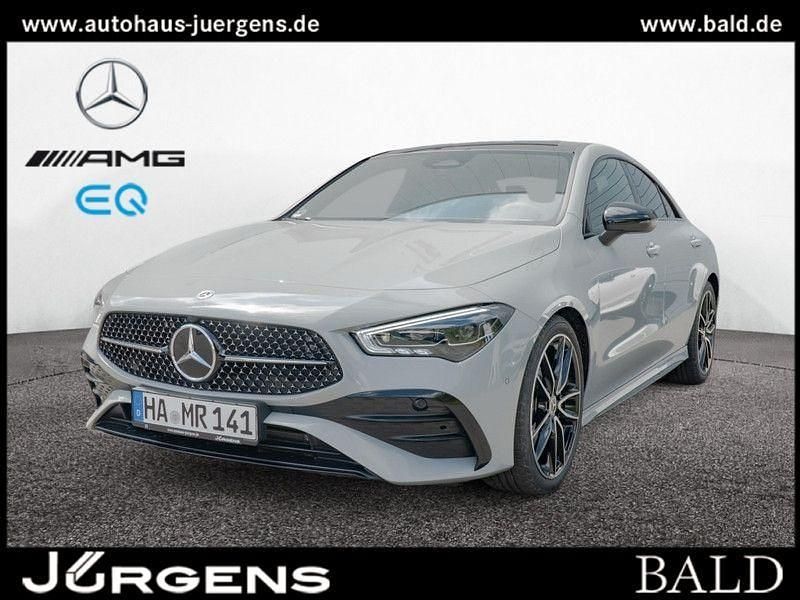 Grau manufaktur alpingrau uni Gebraucht 2025 Mercedes CLA250 AMG Limousine | 51.290 € - Bild 1/4