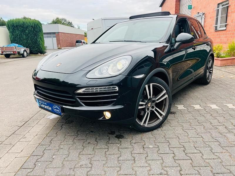 Schwarz Gebraucht 2012 Porsche Cayenne SUV | 21.900 € (Guter Preis) - Bild 1/4