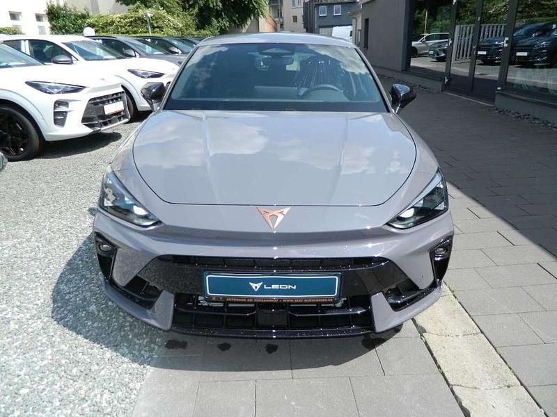 Neu Cupra Leon VZ3 300 PS (220 kW) 2025 Graphene grau Kombi