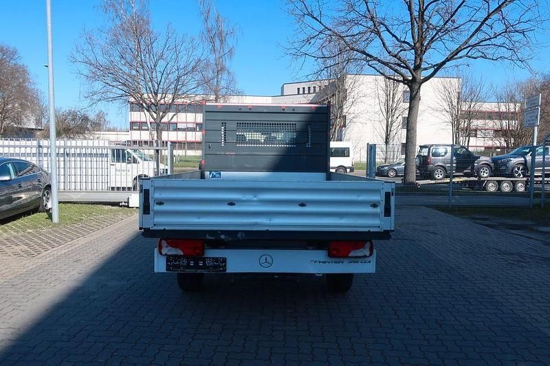 Gebraucht Mercedes Sprinter 163 PS (119 kW) 2018 Weiß Van