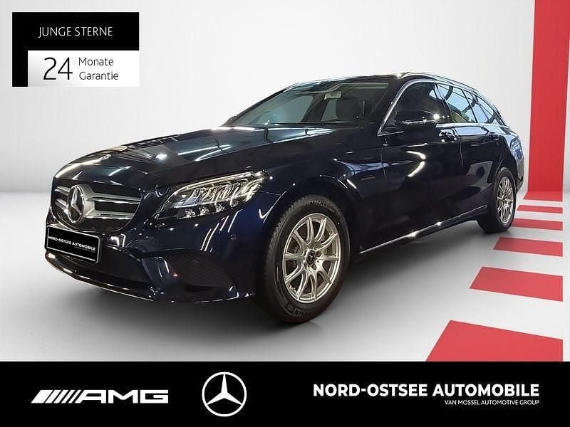 Gebraucht Mercedes C220 Avantgarde 194 PS (142 kW) 2020 Cavansitblau metallic Kombi