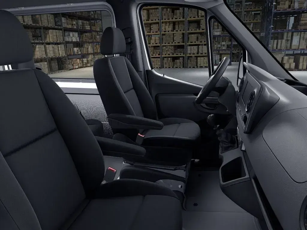 Gebraucht Mercedes Sprinter 170 PS (125 kW) 2024 Weiss / arktikweiss Van
