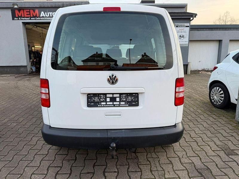 Second-hand VW Caddy Trendline 75 CP (55 kW) 2013 Alb Monovolum