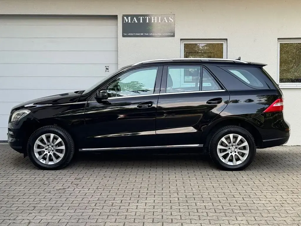 Gebraucht Mercedes ML250 204 PS (150 kW) 2014 Schwarz SUV