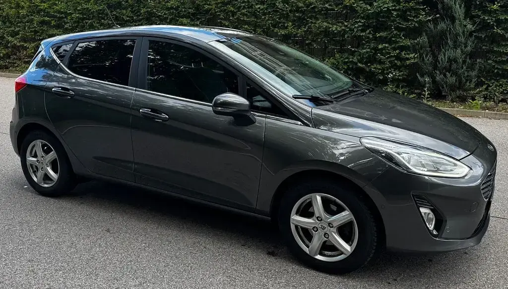 Gebraucht Ford Fiesta Titanium 101 PS (74 kW) 2018 Grau Kleinwagen
