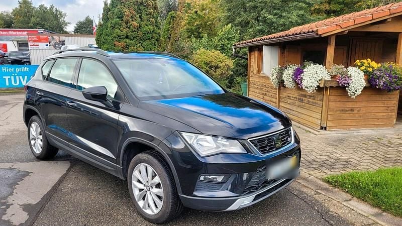 Schwarz Gebraucht 2018 Seat Ateca FR SUV | 15.800 € (Superpreis) - Bild 1/4