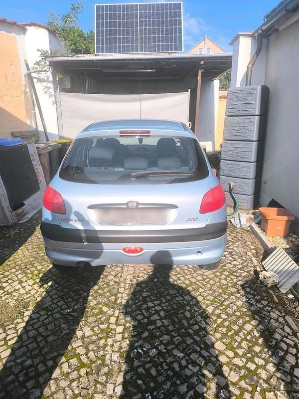 Gebraucht Peugeot 206 75 PS (55 kW) 2002 Silber Kleinwagen