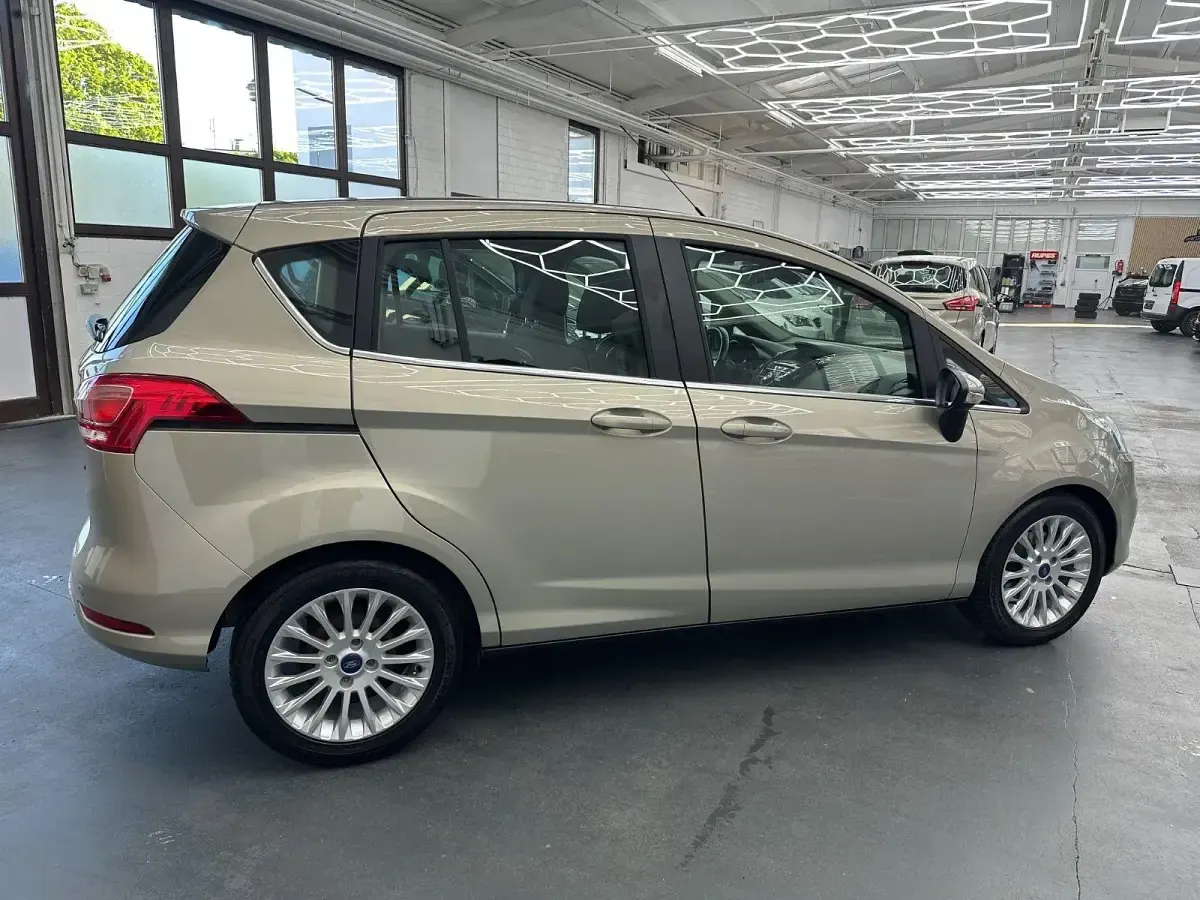 Occasion Ford B-MAX Titanium 90 ch (66 kW) 2012 Argent Monospace