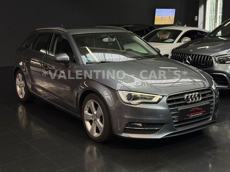 Gebraucht Audi A3 Sport 150 PS (110 kW) 2015 Grau Limousine