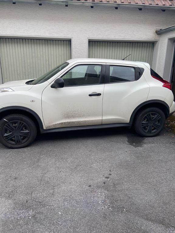 Gebraucht Nissan Juke Visia 110 PS (80 kW) 2013 Weiß SUV