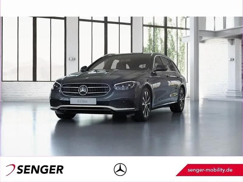 Second-hand Mercedes E300 Avantgarde 194 CP (142 kW) 2022