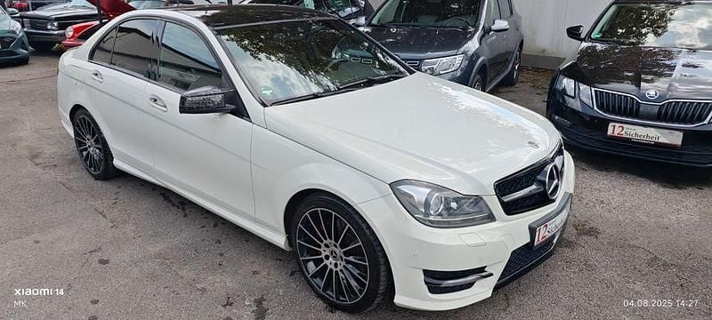 Weiß Gebraucht 2011 Mercedes C350 AMG Limousine | 13.750 € (Guter Preis) - Bild 1/4