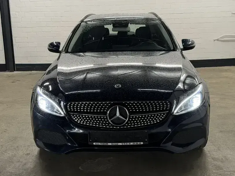 Używany Mercedes C220 170 KM (125 kW) 2017 Niebieski Kombi