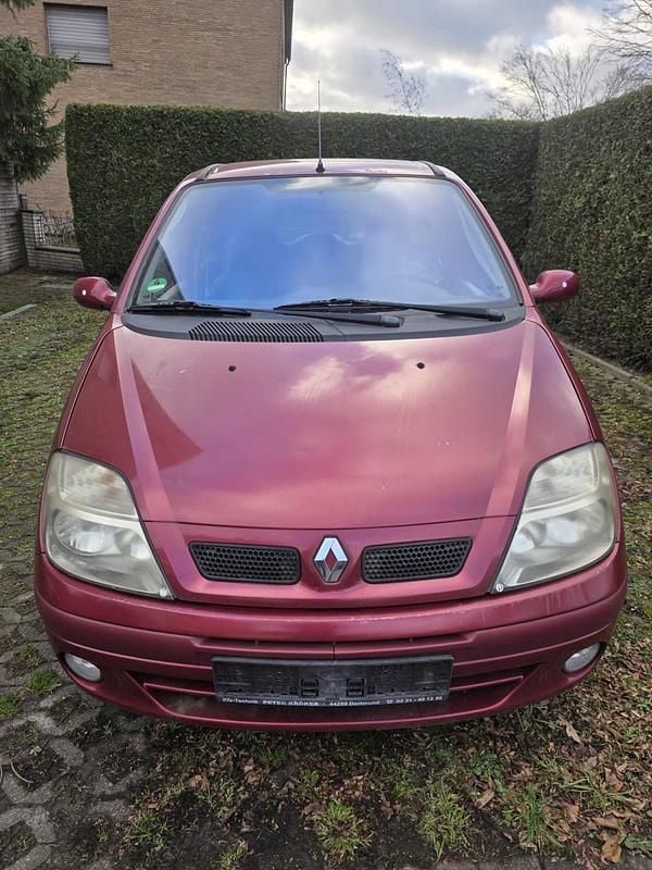 Rot Gebraucht 2002 Renault Scénic Van / Kleinbus | 1.400 € (Guter Preis) - Bild 1/4