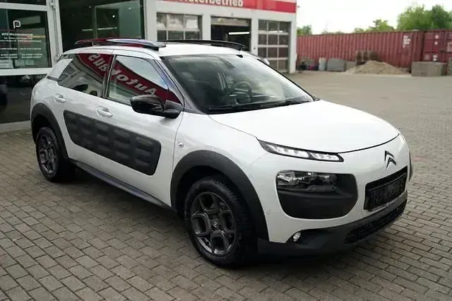 Gebraucht Citroën C4 Cactus Shine 99 PS (72 kW) 2017 Andere Kleinwagen