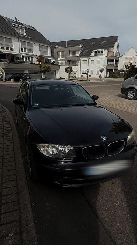 Second-hand BMW 116 116 CP (85 kW) 2009 Negru Hatchback