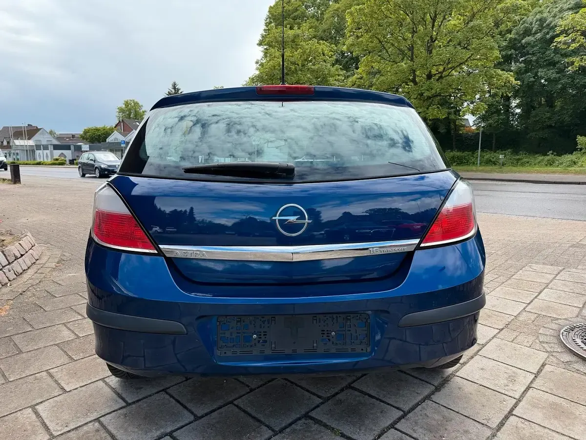 Gebraucht Opel Astra 105 PS (77 kW) 2004 Blau Kombi
