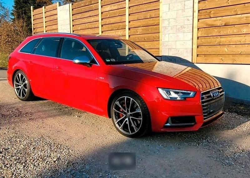 Second-hand Audi S4 354 CP (260 kW) 2018 Roșu Break