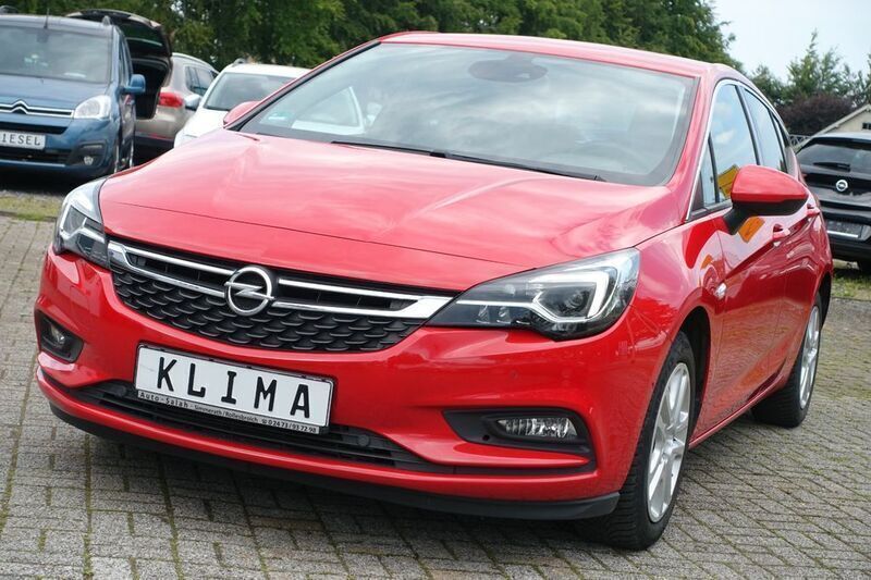 Rot Gebraucht 2016 Opel Astra Innovation Limousine | 8.790 € (Guter Preis) - Bild 1/4