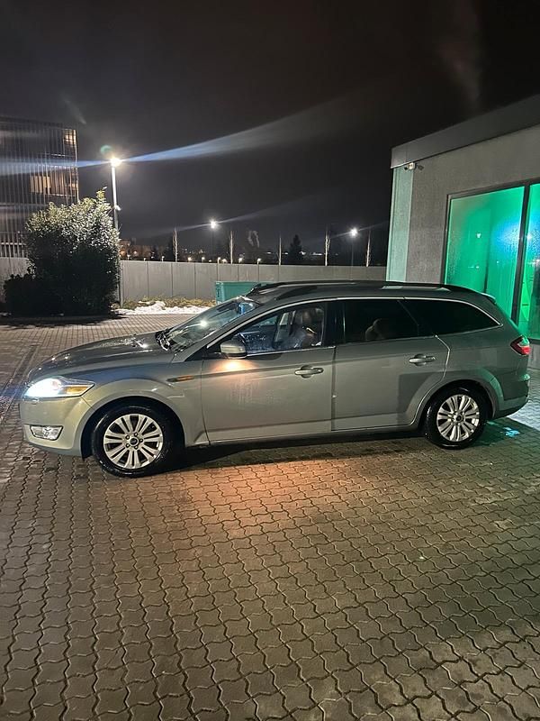 Gebraucht Ford Mondeo Titanium 175 PS (128 kW) 2009 Andere farben Kombi