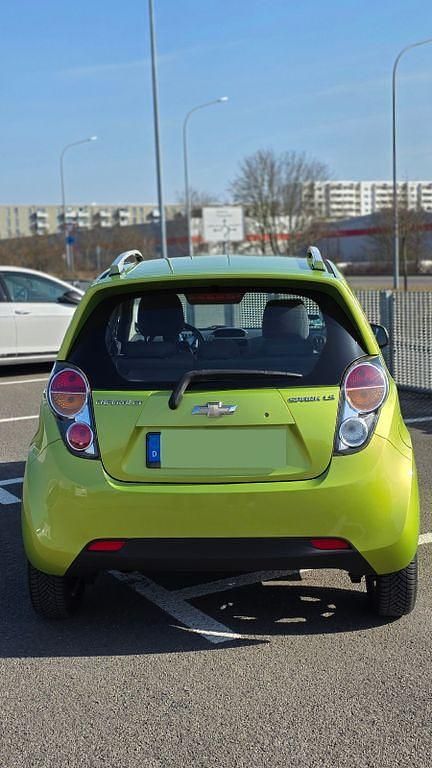 Gebraucht Chevrolet Spark 82 PS (60 kW) 2011 Grün Kleinwagen