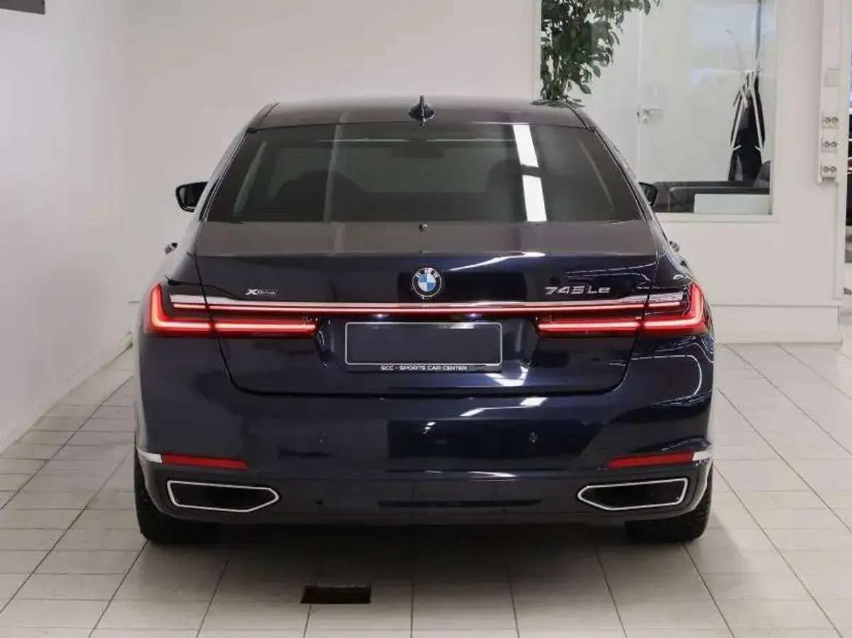 Gebraucht BMW 745e 286 PS (210 kW) 2020 Blau Limousine