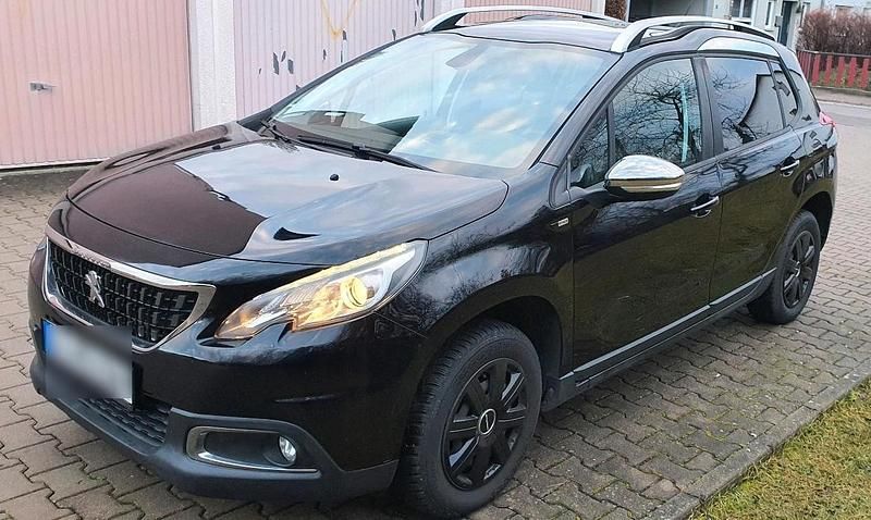Gebraucht Peugeot 2008 Access 82 PS (60 kW) 2017 Schwarz SUV