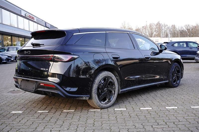 Neu BYD Seal Comfort 98 PS (72 kW) 2026 Schwarz Limousine