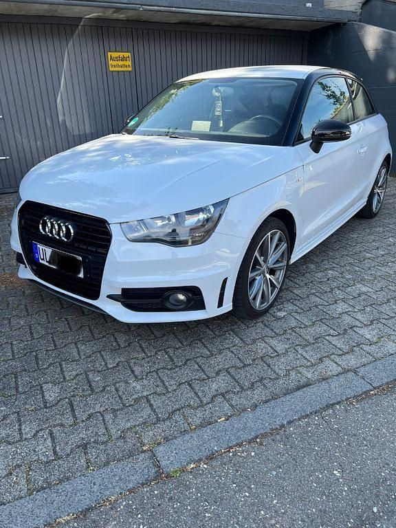 Gebraucht Audi A1 Design 86 PS (63 kW) 2013 Weiß Kleinwagen