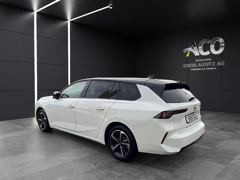 Neu Opel Astra 131 PS (96 kW) 2025 Weiß Kombi