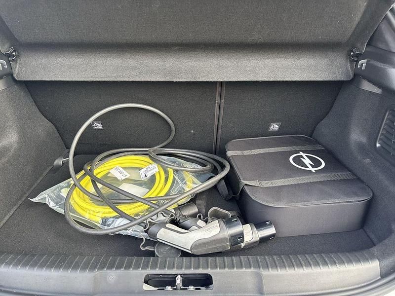 Gebraucht Opel Mokka-e Ultimate 100 kW (136 PS) 2022 Weiß SUV