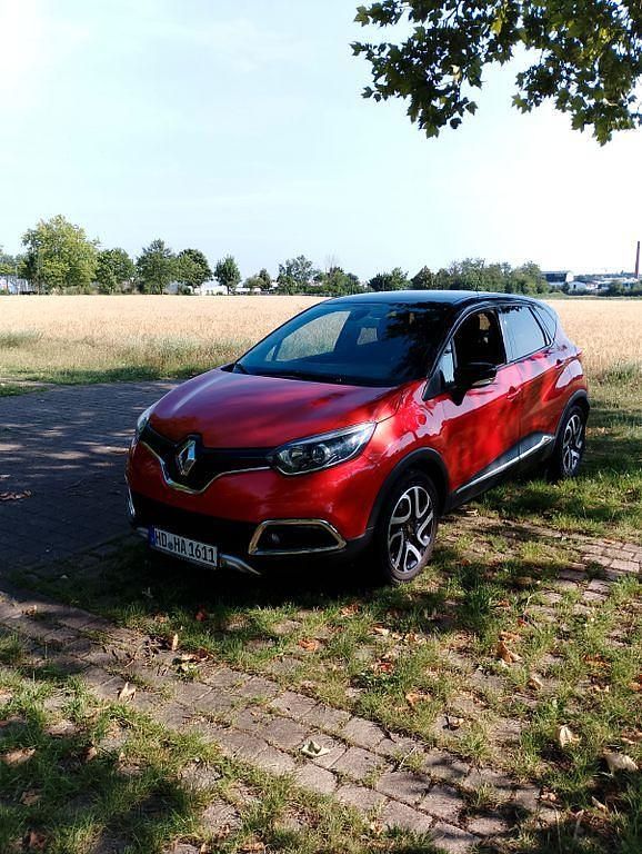 Gebraucht Renault Captur Luxe 120 PS (88 kW) 2015 Rot SUV