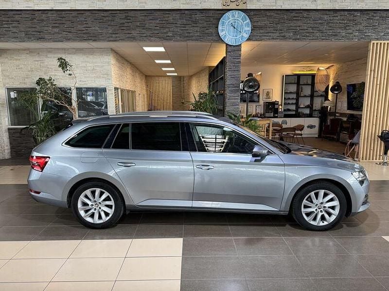 Gebraucht Skoda Superb Style 218 PS (160 kW) 2020 Grau Kombi