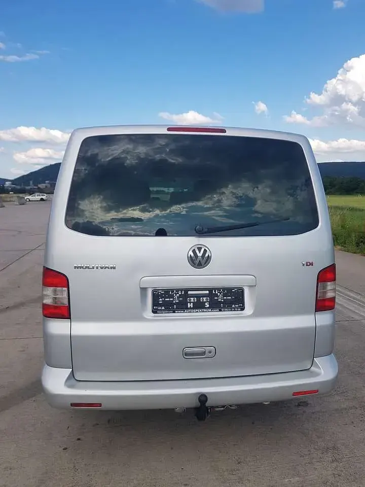 Gebraucht VW T5 131 PS (96 kW) 2004 Silber Van