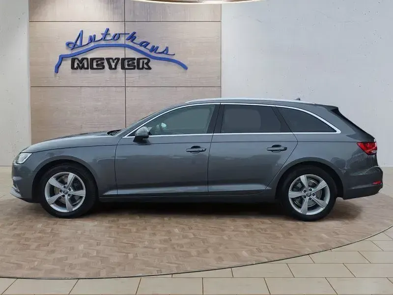 Gebraucht Audi A4 Sport 190 PS (139 kW) 2019 Grau Kombi