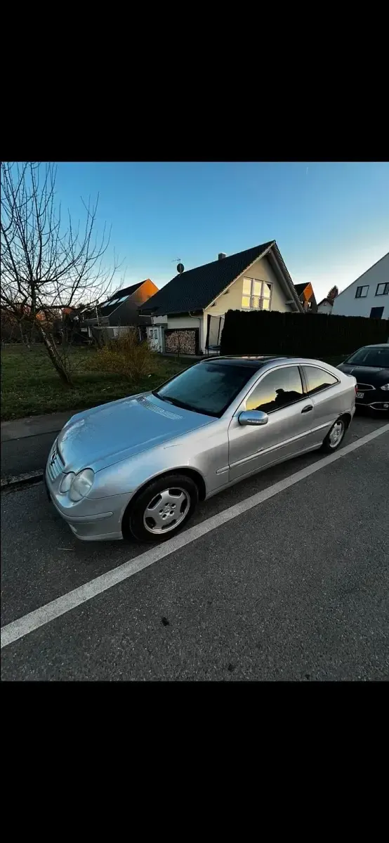 Gebraucht Mercedes C180 2001 Silber Coupé