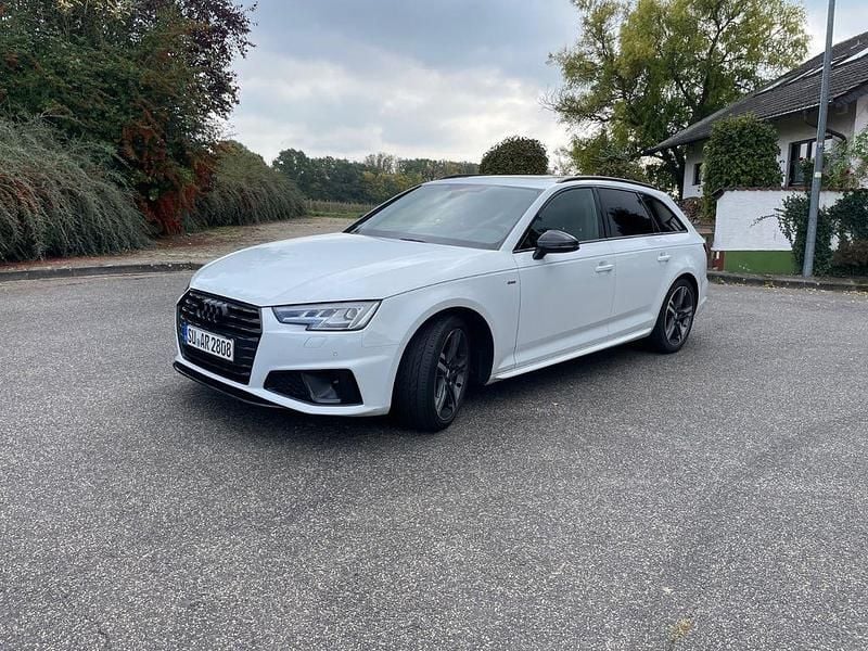 Weiß Gebraucht 2019 Audi A4 S-Line Kombi | 19.000 € (Superpreis) - Bild 1/4
