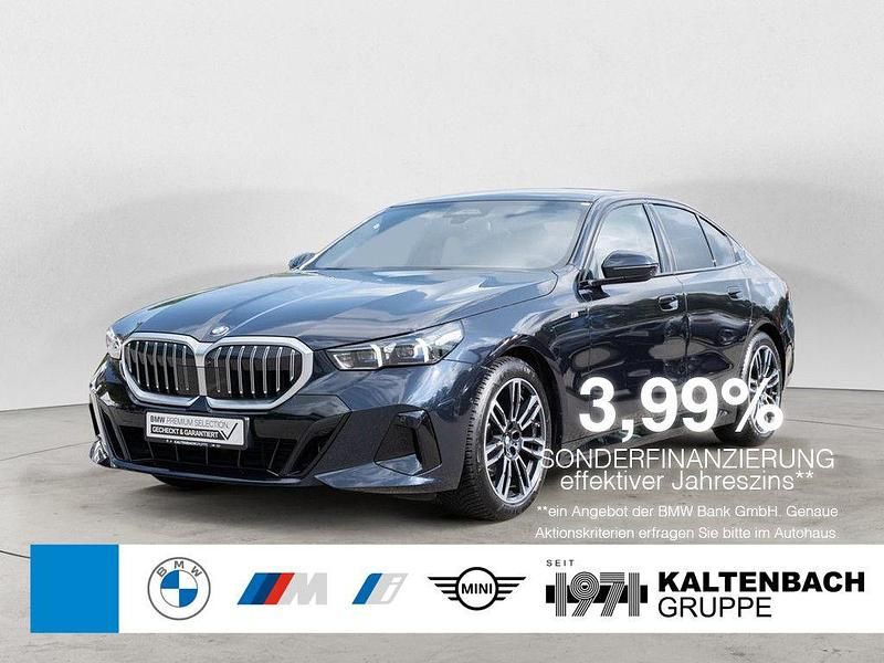 Schwarz Gebraucht 2024 BMW 520 M Sport Limousine | 53.890 € (Guter Preis) - Bild 1/3
