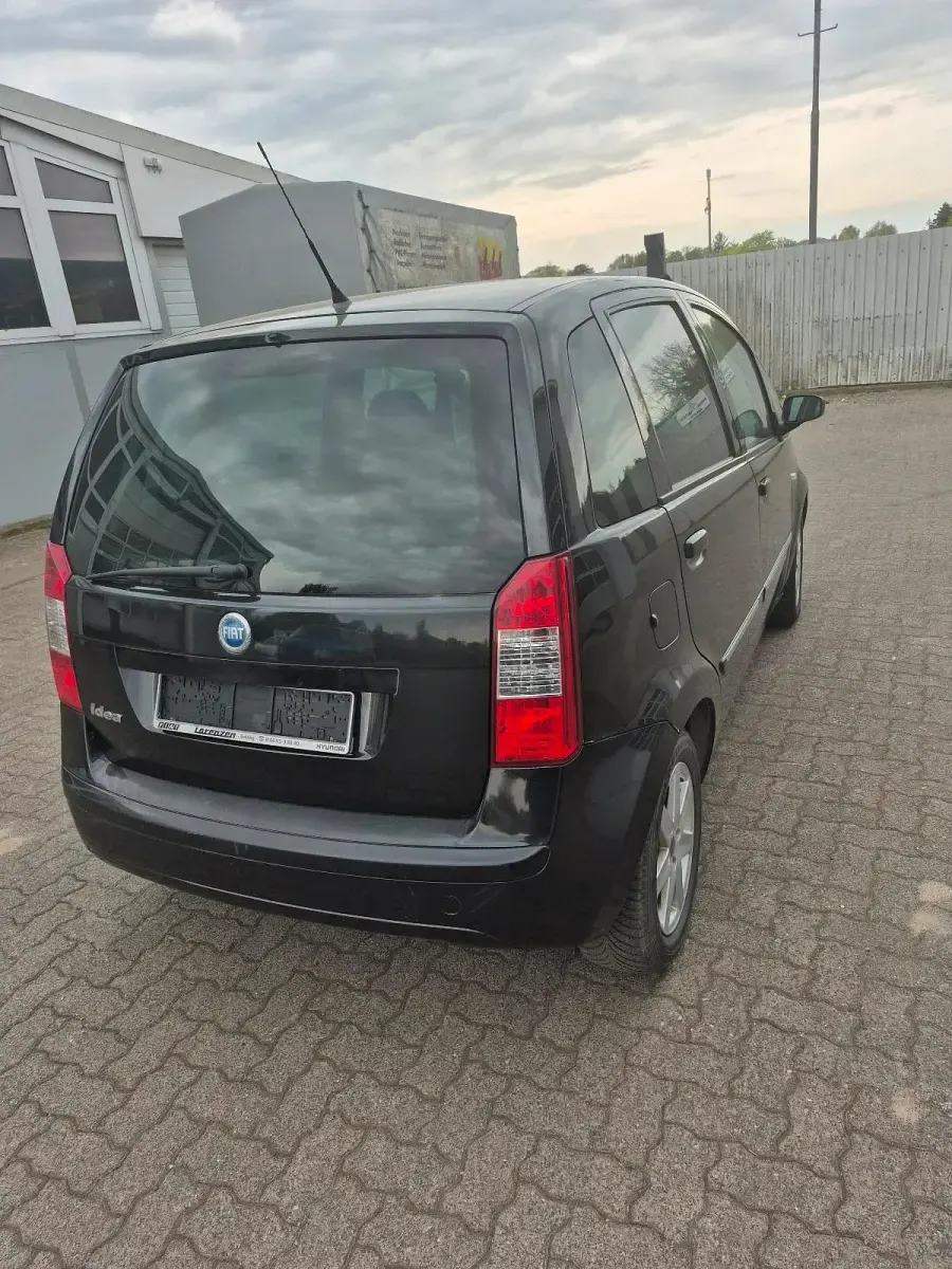 Gebraucht Fiat Idea 95 PS (69 kW) 2008 Schwarz Van / Kleinbus