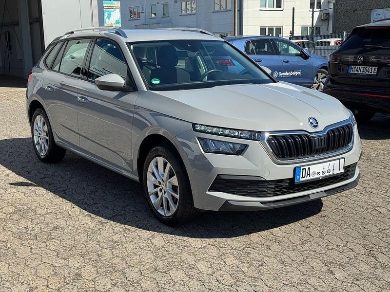 Grau Gebraucht 2020 Skoda Kamiq Ambition SUV | 16.950 € (Fairer Preis) - Bild 1/4