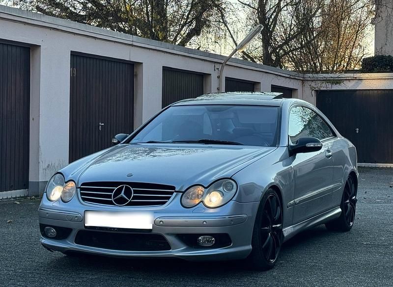 Silber Gebraucht 2002 Mercedes CLK500 AMG Coupé | 5.600 € (Fairer Preis) - Bild 1/4