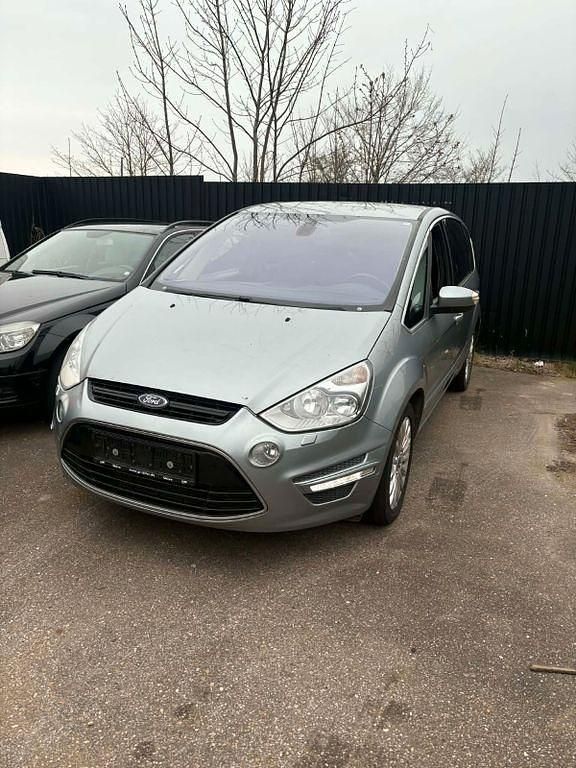 Gebraucht Ford S-MAX Titanium 203 PS (149 kW) 2010 Silber Van / Kleinbus